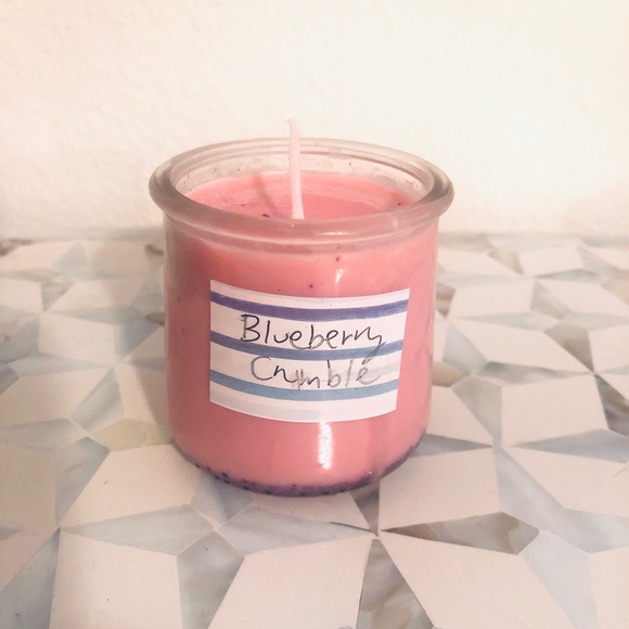 NWT Raspberry Blueberry Crumble Candle - Picture 2 of 4